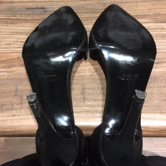 Call it Spring Black Pointed Toe Heels Size 6 - Picture 8 of 8